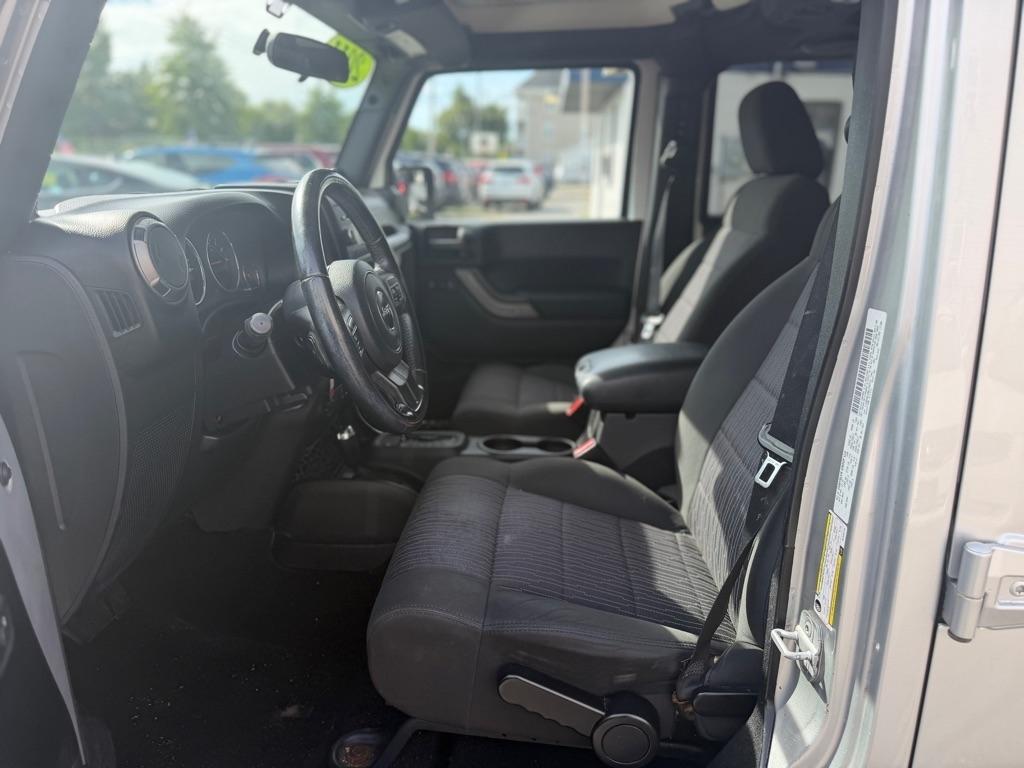 Jeep Wrangler Unlimited Sport 4WD 2011