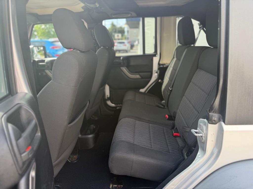Jeep Wrangler Unlimited Sport 4WD 2011