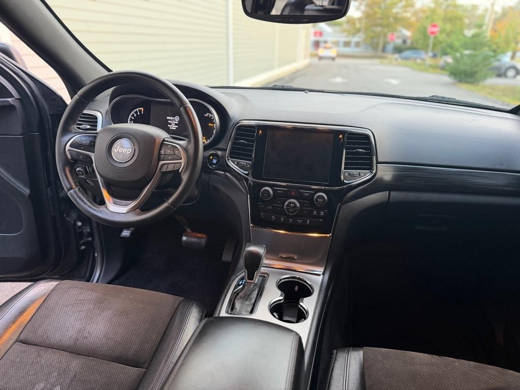 Jeep Grand Cherokee Laredo 4WD 2019