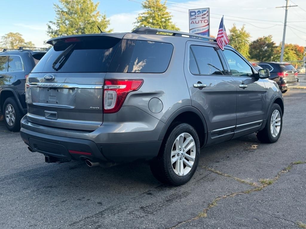 Ford Explorer XLT 4WD 2012