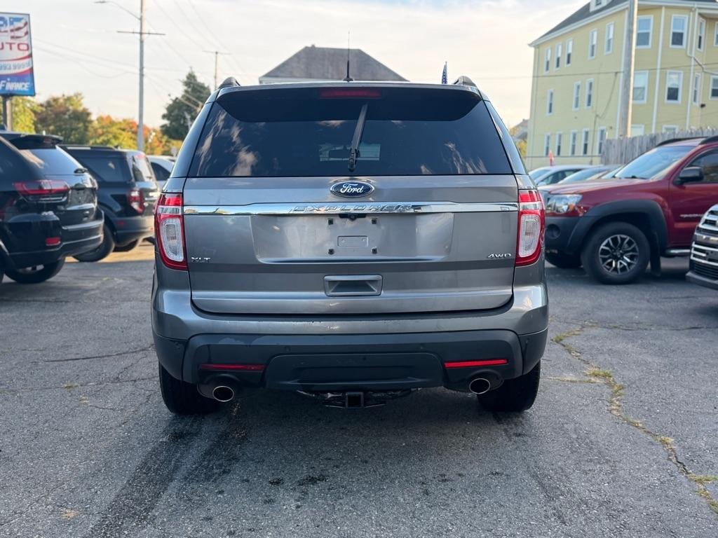 Ford Explorer XLT 4WD 2012