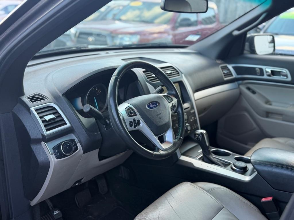 Ford Explorer XLT 4WD 2012