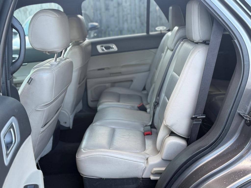 Ford Explorer XLT 4WD 2012