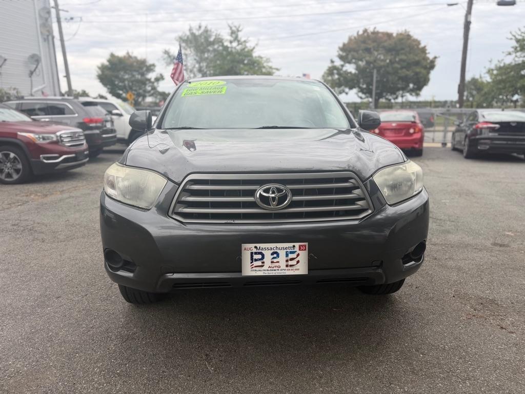 Toyota Highlander Base 4WD 2010