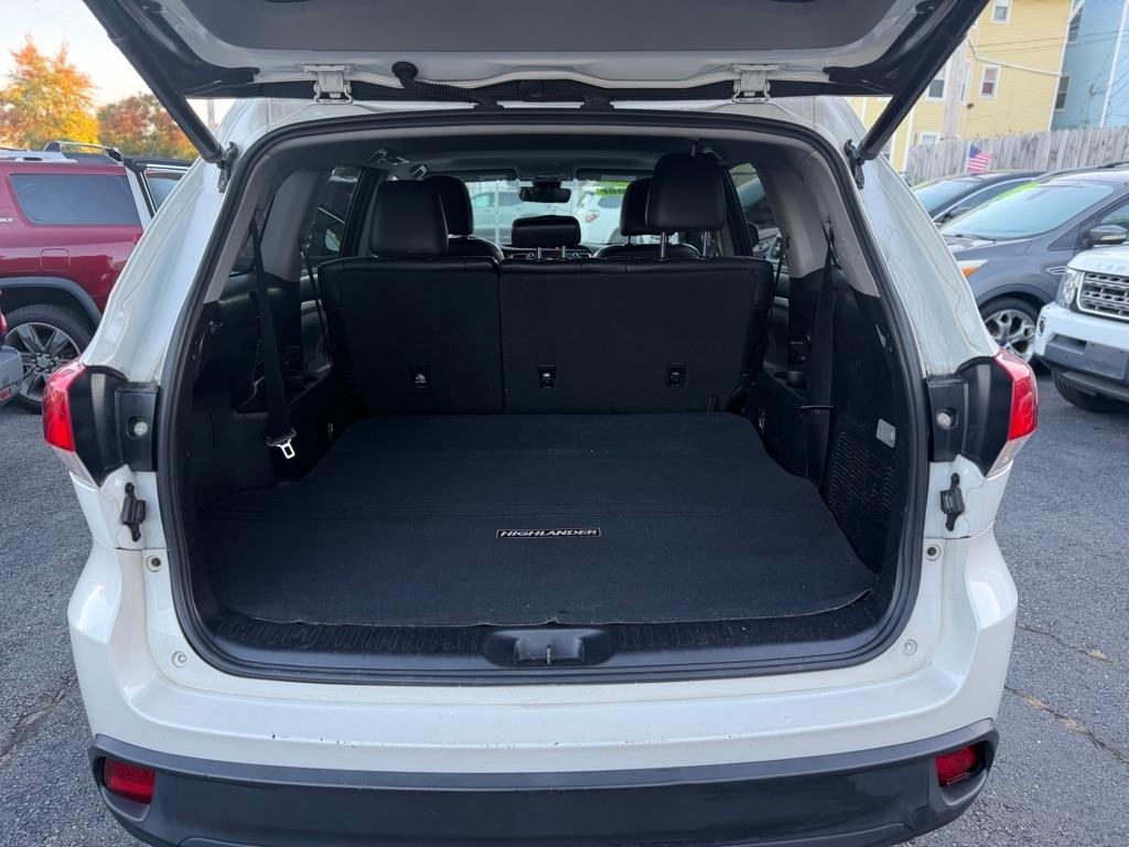Toyota Highlander SE AWD V6 2017