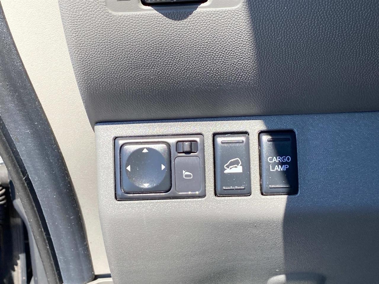 2013 Nissan Frontier SL Crew Cab 4WD