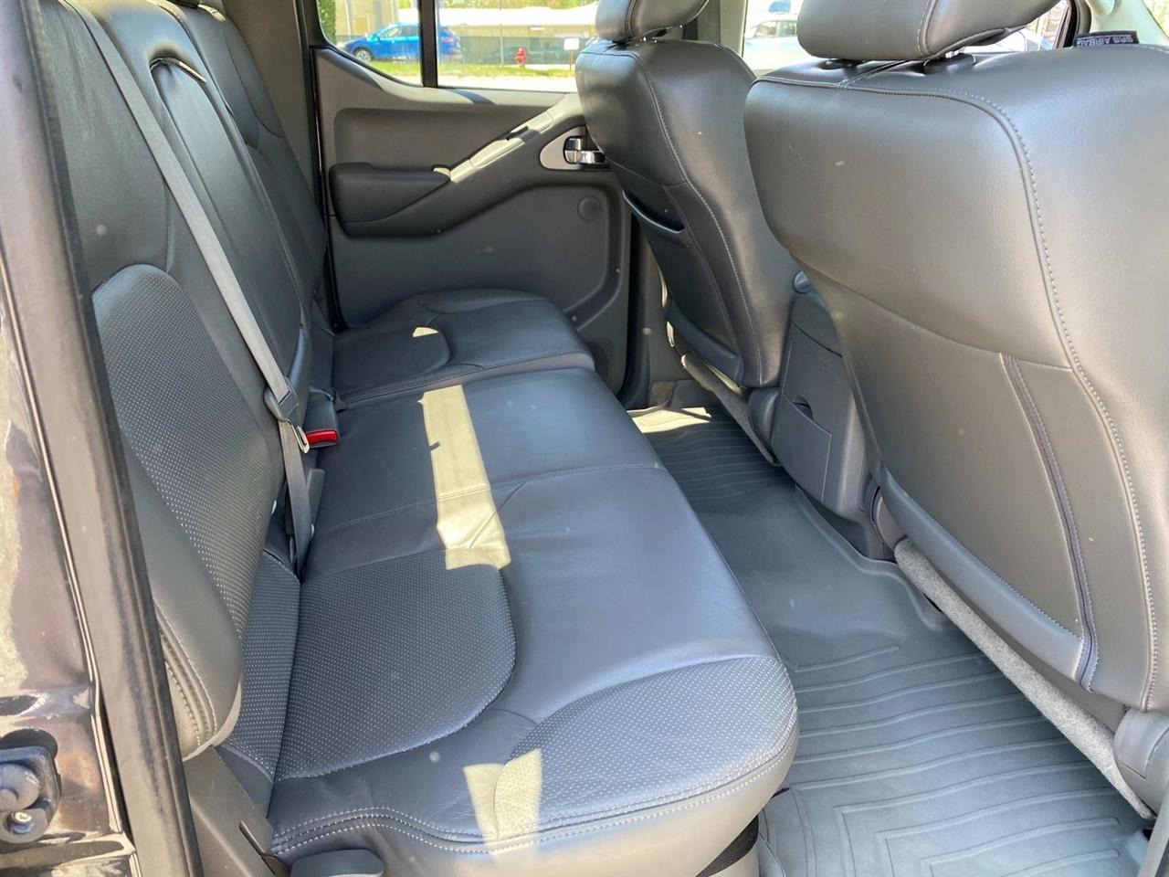 Nissan Frontier  2013