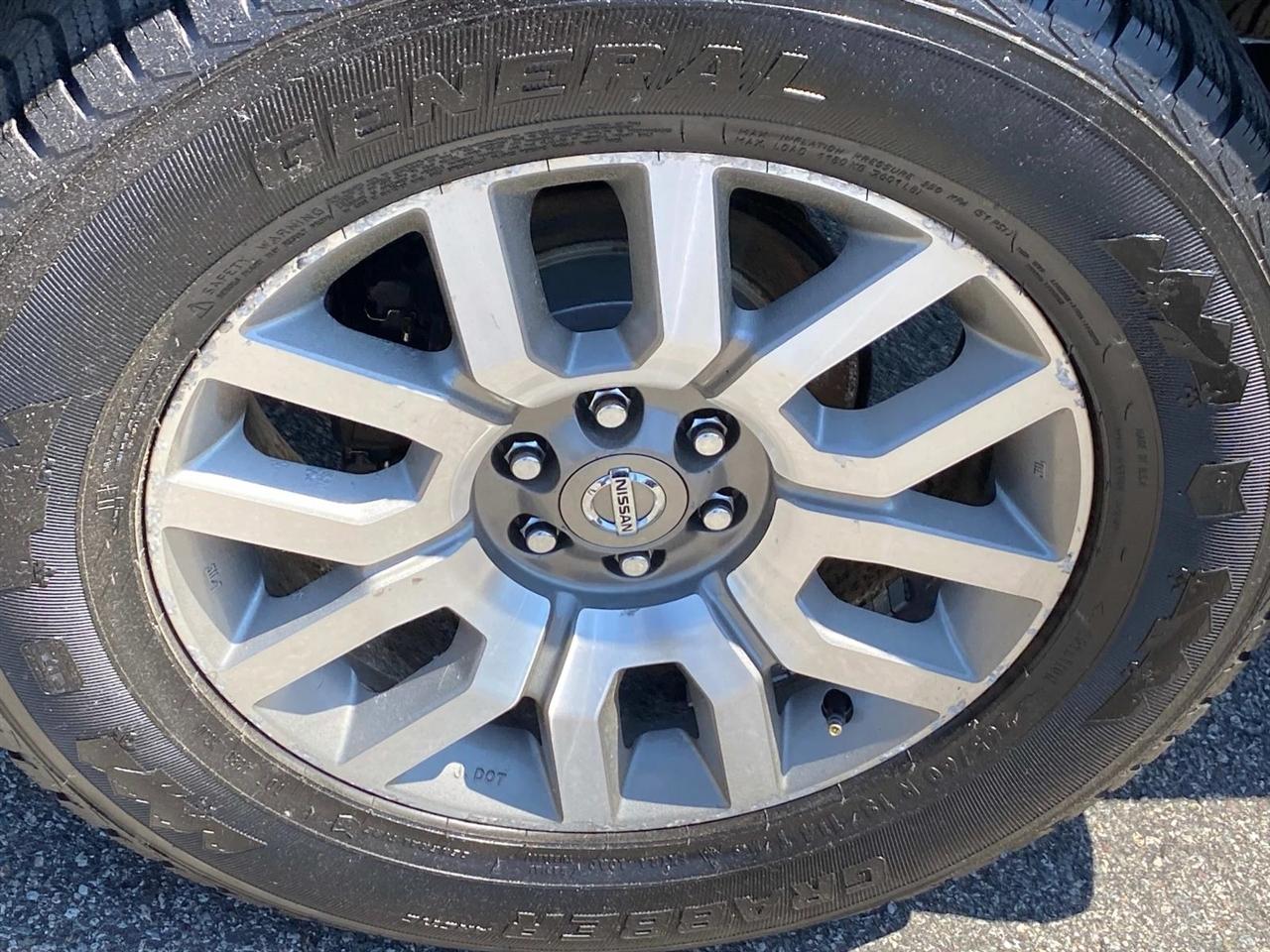 Nissan Frontier  2013