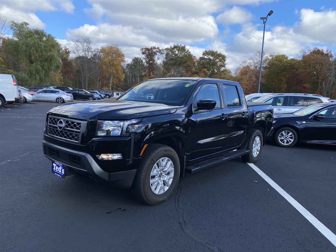 2022 Nissan Frontier Crew Cab 4x4 SV Auto