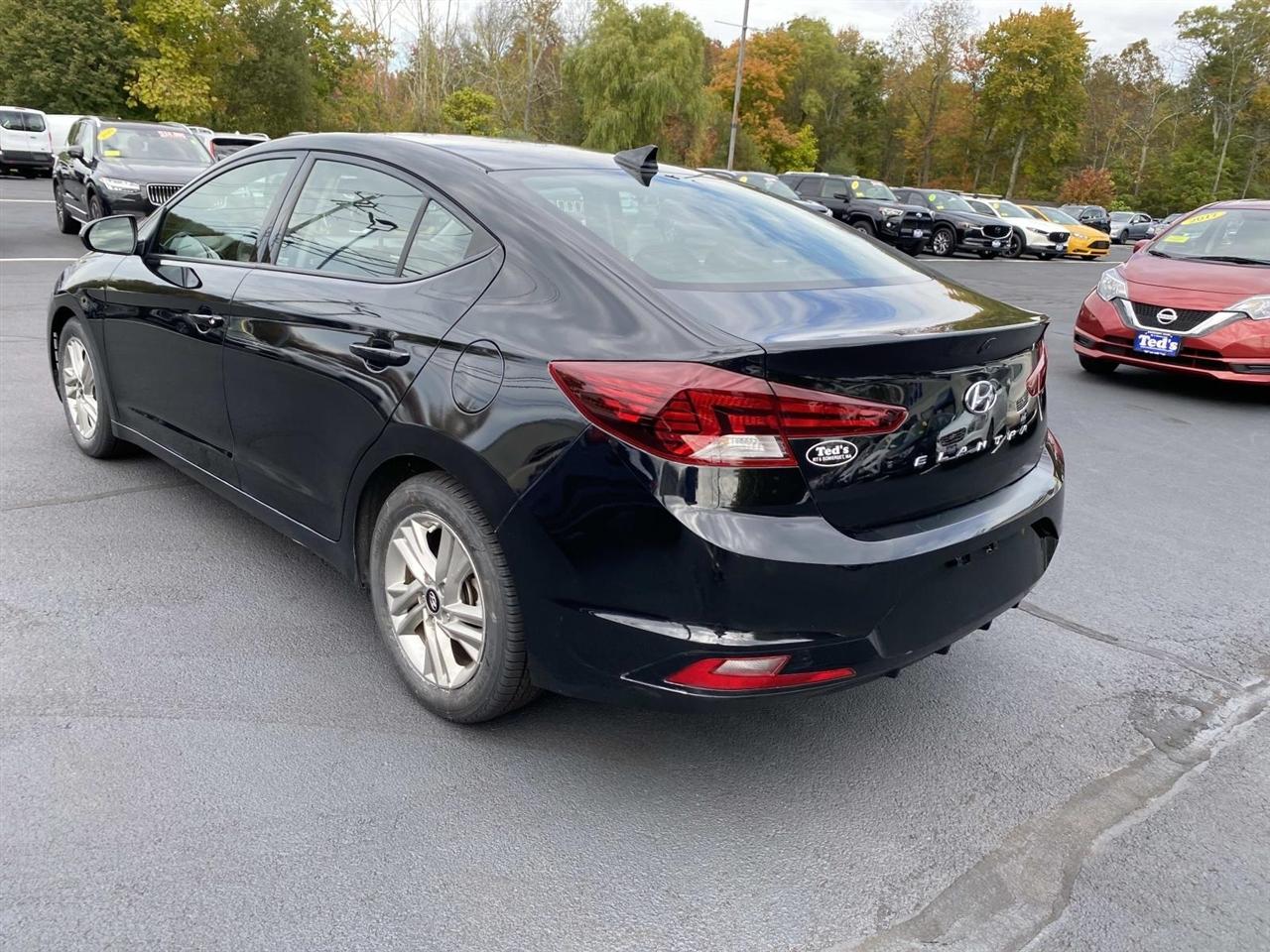 Hyundai Elantra  2020