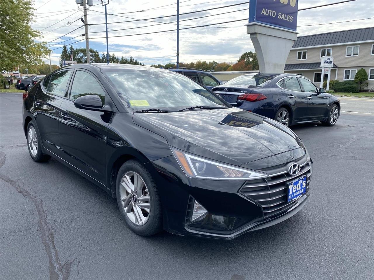 Hyundai Elantra  2020