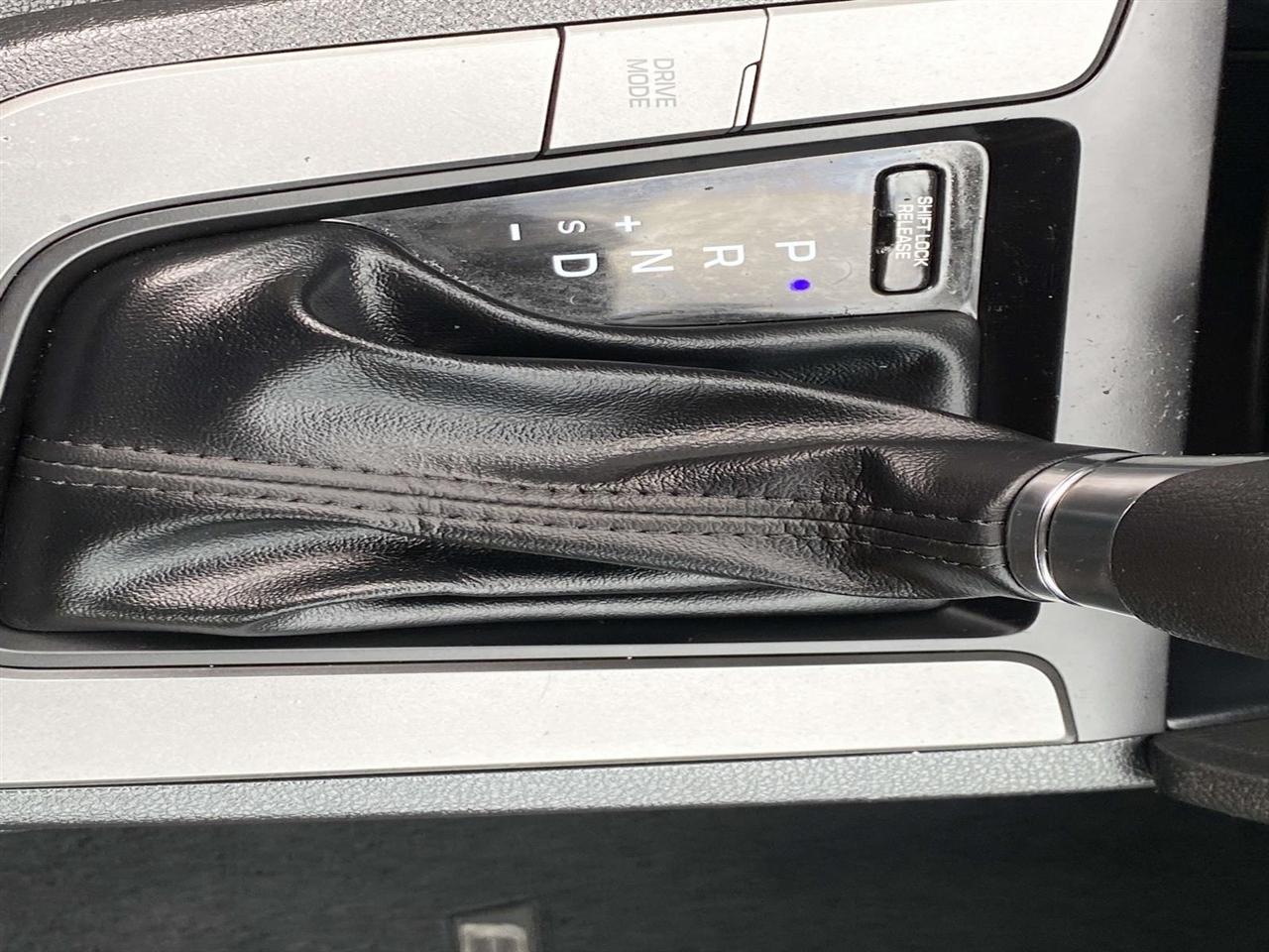 Hyundai Elantra  2020