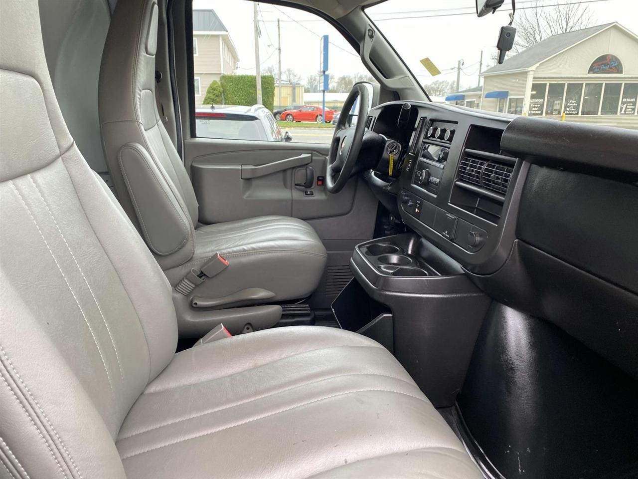 Chevrolet Express  2017