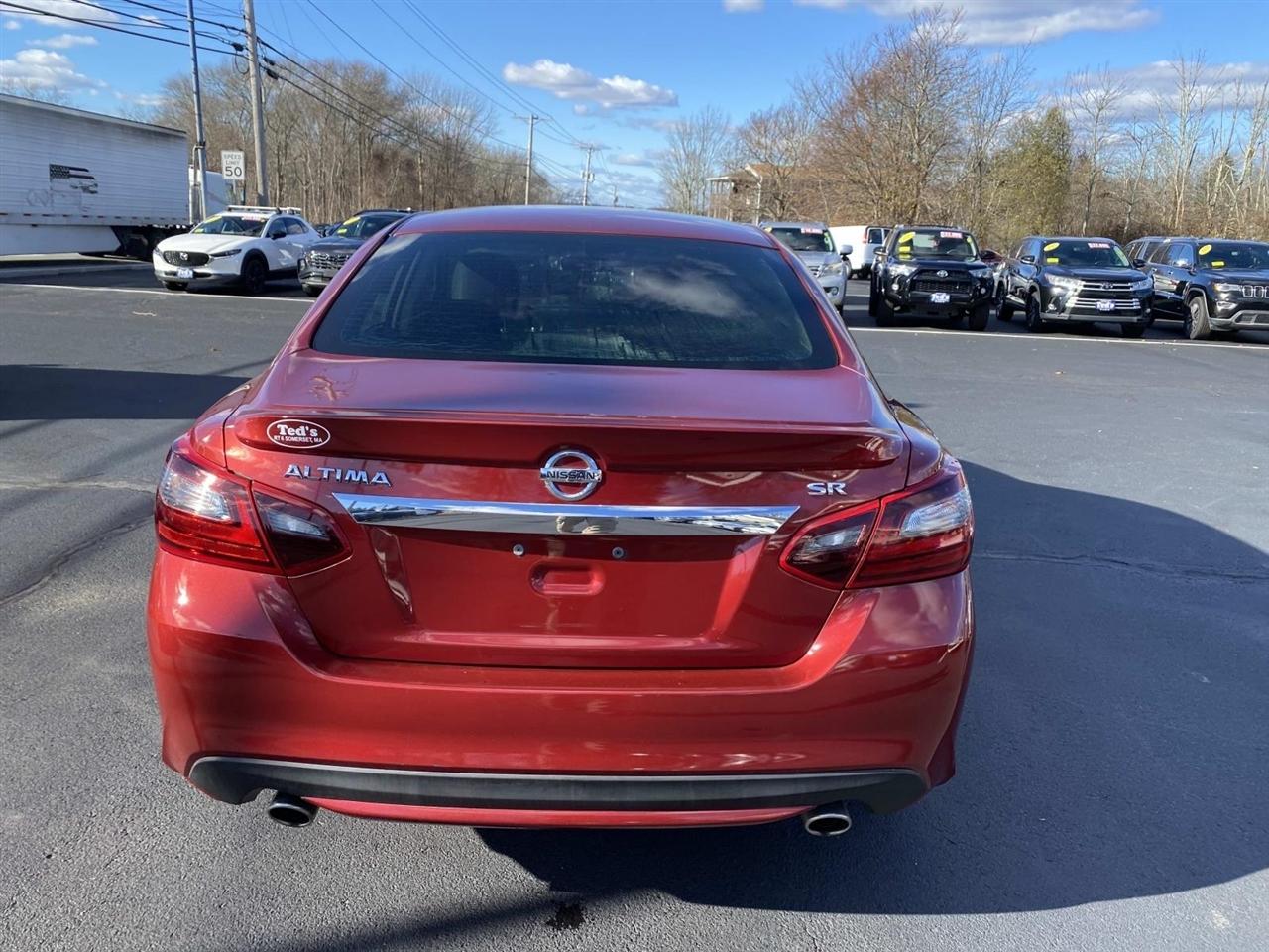 Nissan Altima  2017