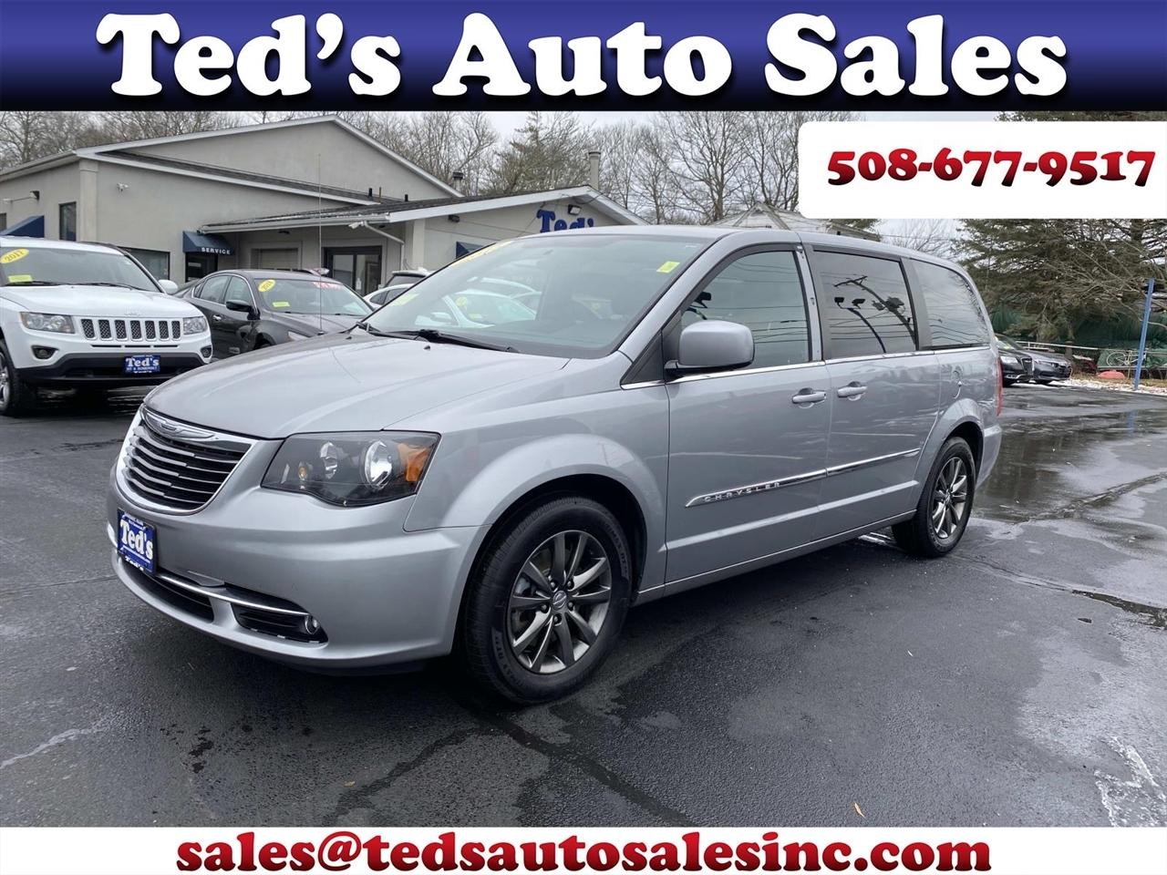 2015 Chrysler Town & Country 4dr Wgn S
