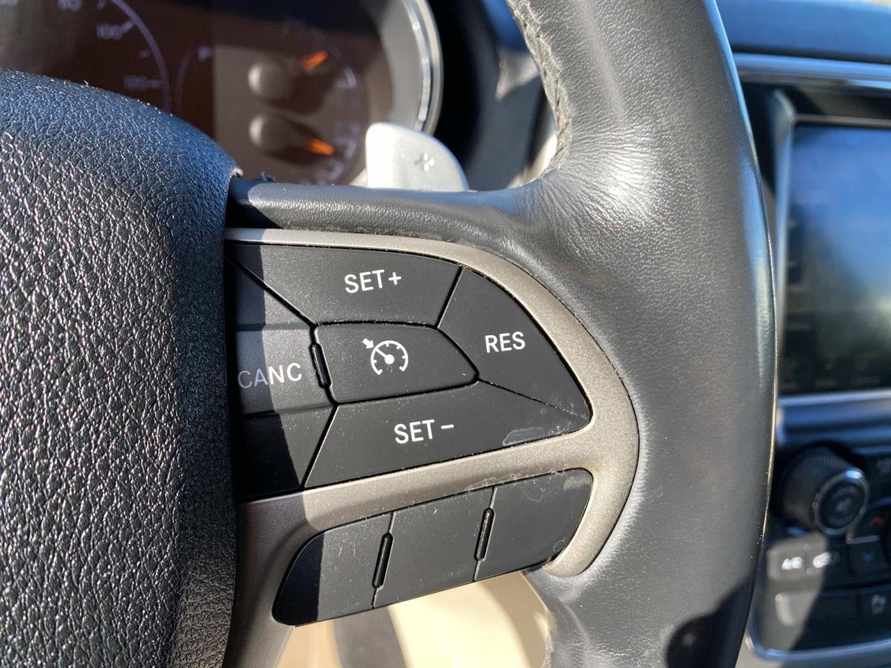 Jeep Grand Cherokee  2015