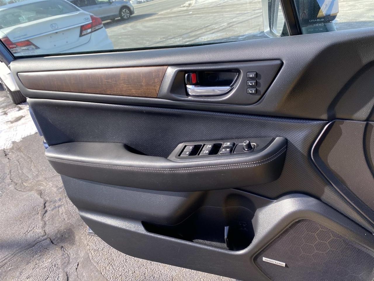 Subaru Outback  2017