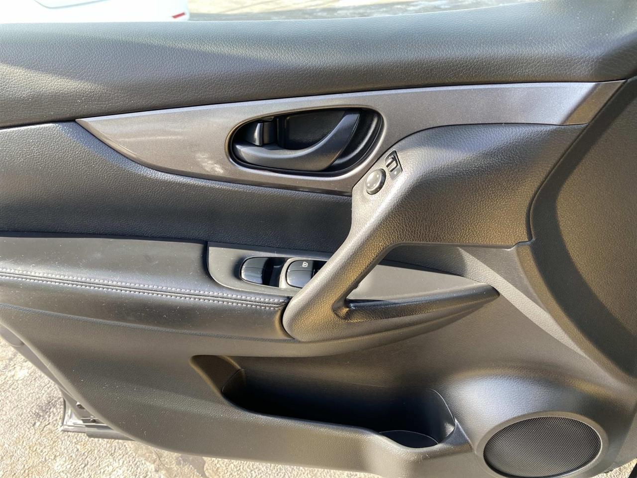 Nissan Rogue Sport  2019