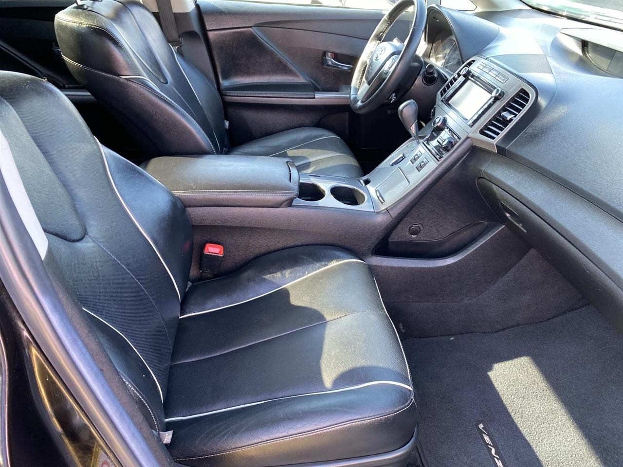 Toyota Venza 4dr Wgn I4 AWD XLE (Natl) 2014