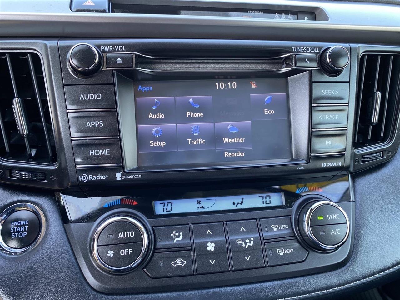 Toyota RAV4 XLE AWD (Natl) 2018