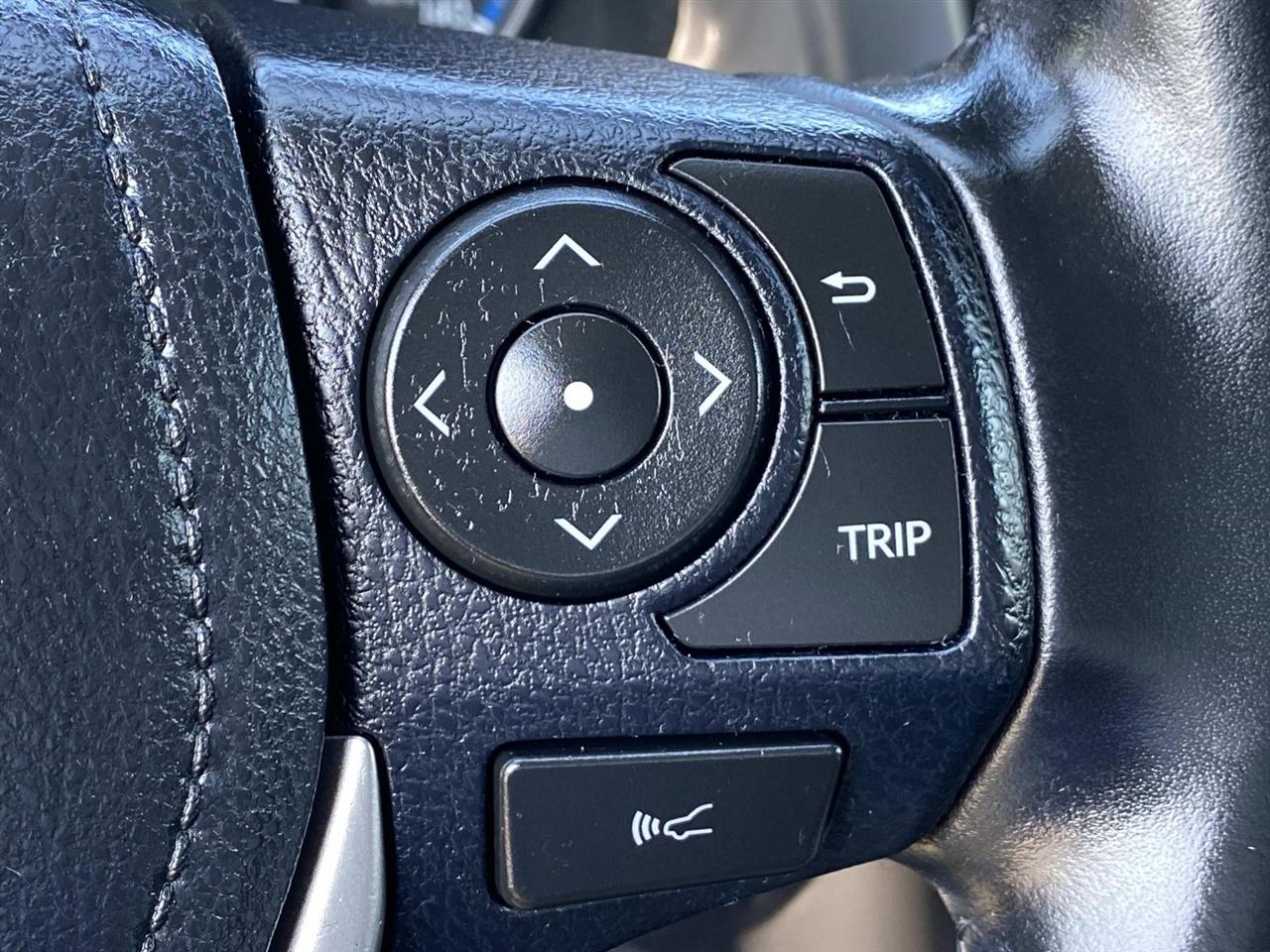 Toyota RAV4 XLE AWD (Natl) 2018