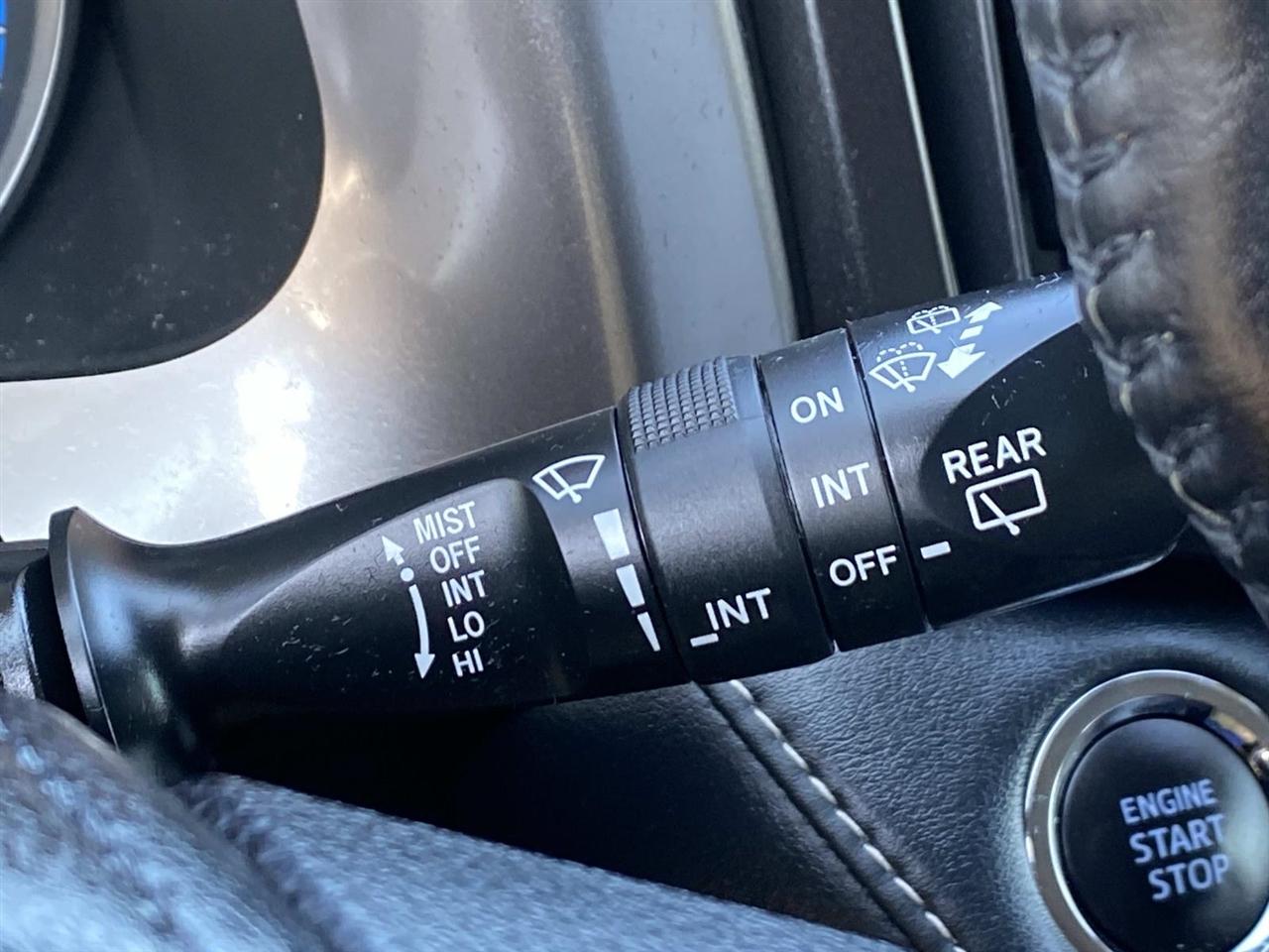 Toyota RAV4 XLE AWD (Natl) 2018