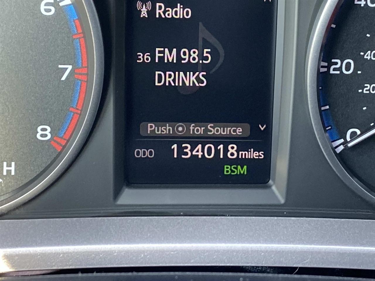 Toyota RAV4 XLE AWD (Natl) 2018