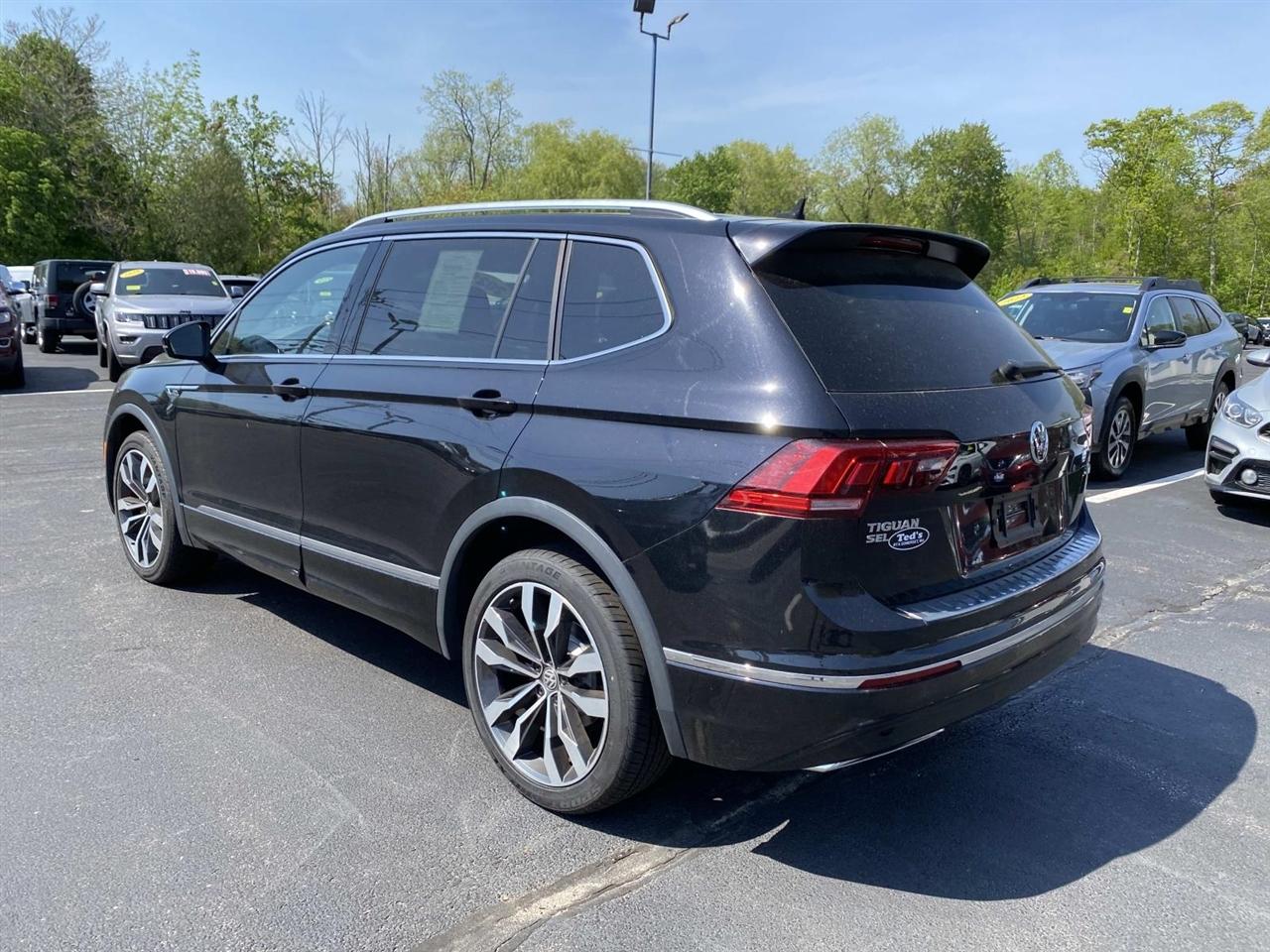 Volkswagen Tiguan  2021