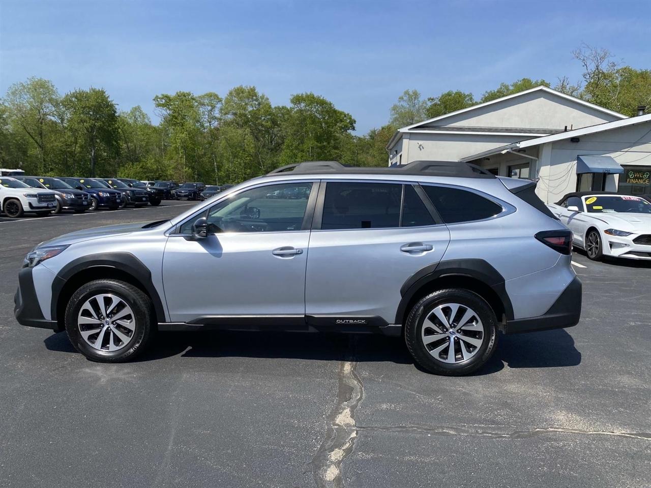 Subaru Outback  2023