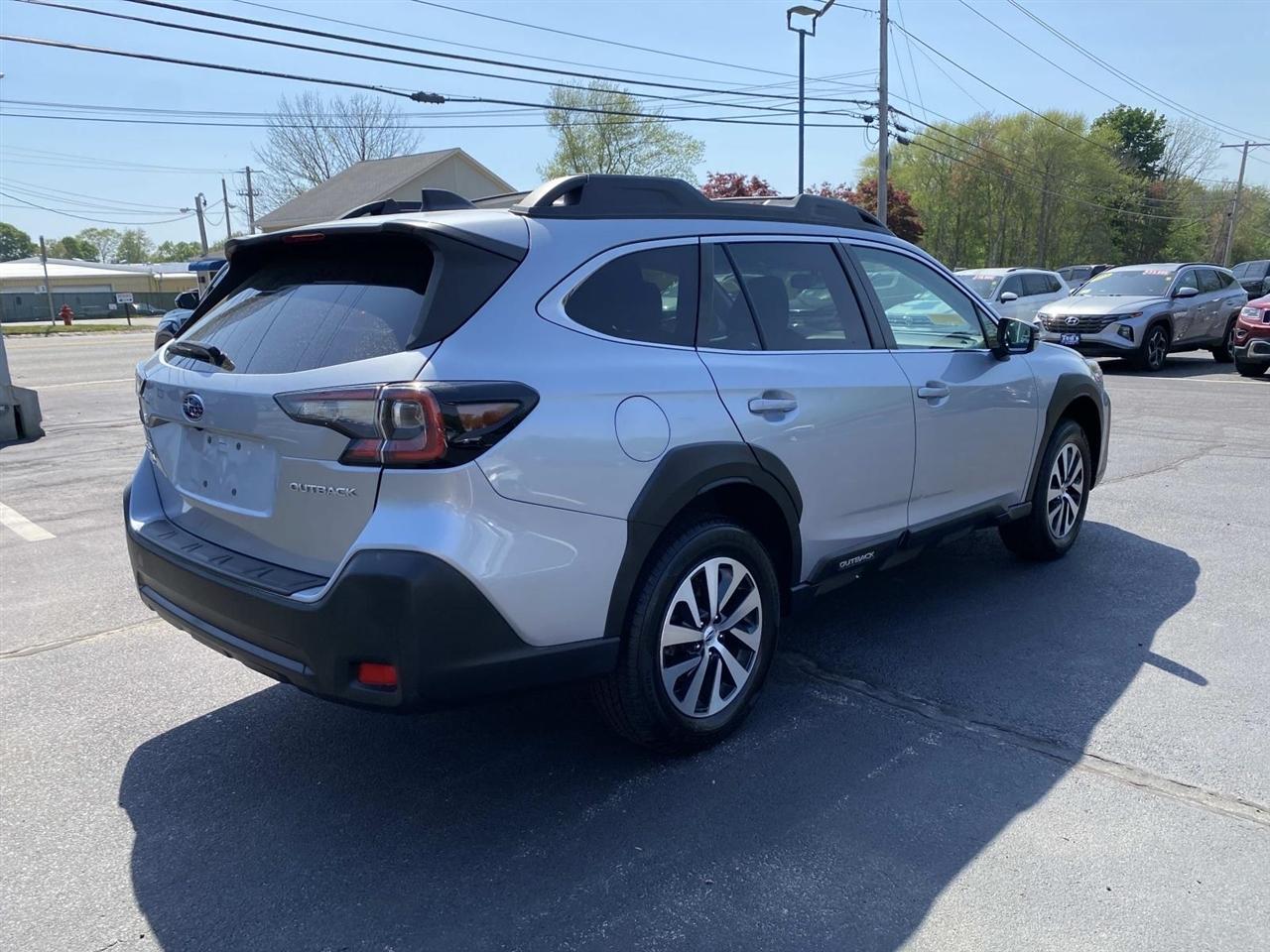 Subaru Outback  2023