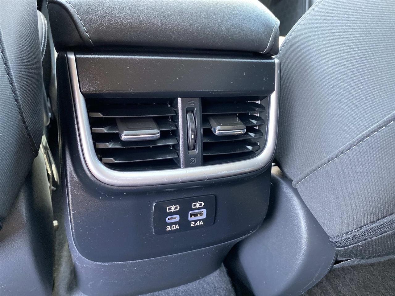 Subaru Outback  2023