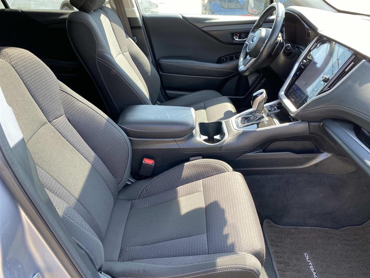Subaru Outback  2023