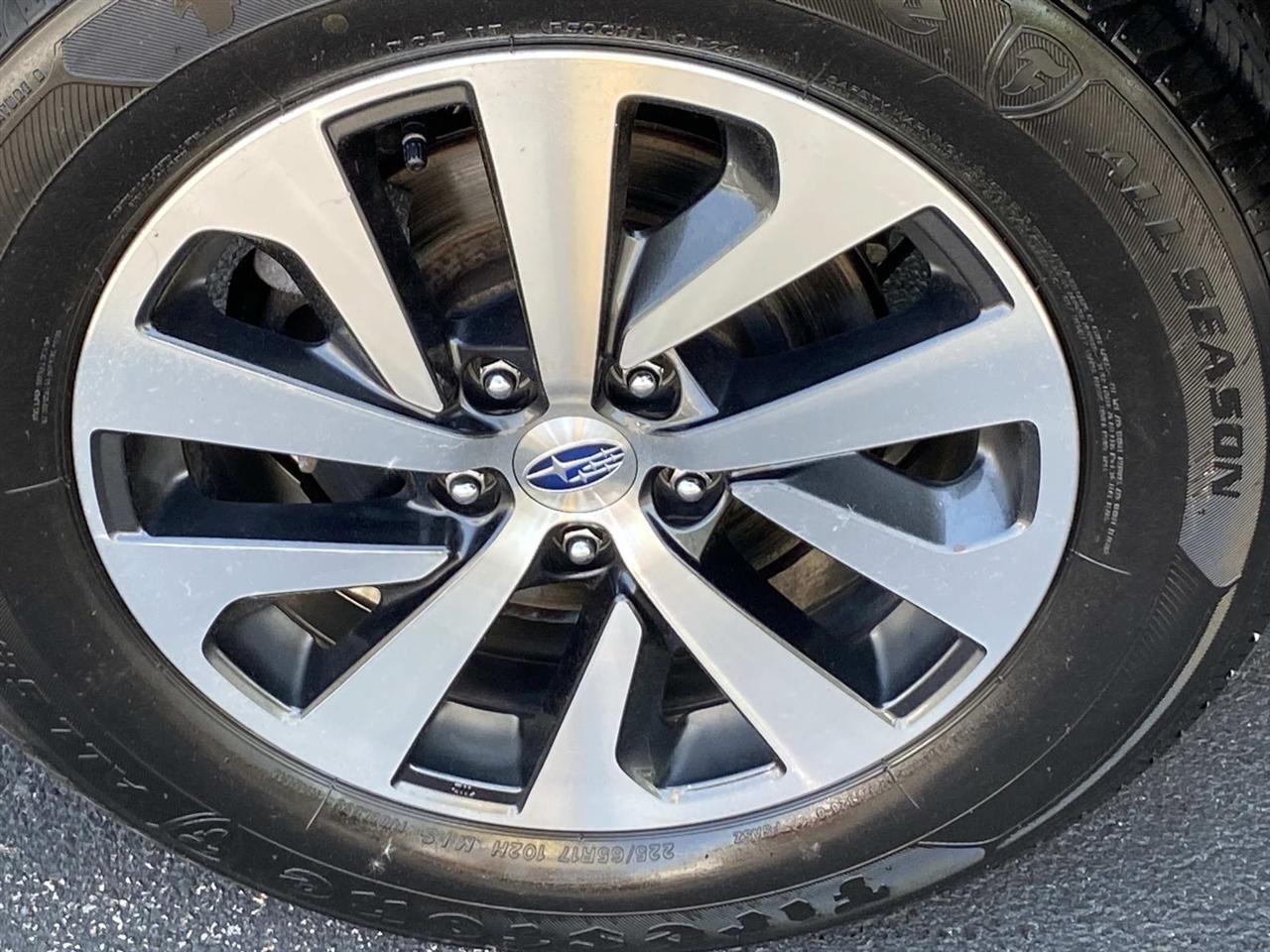 Subaru Outback  2023