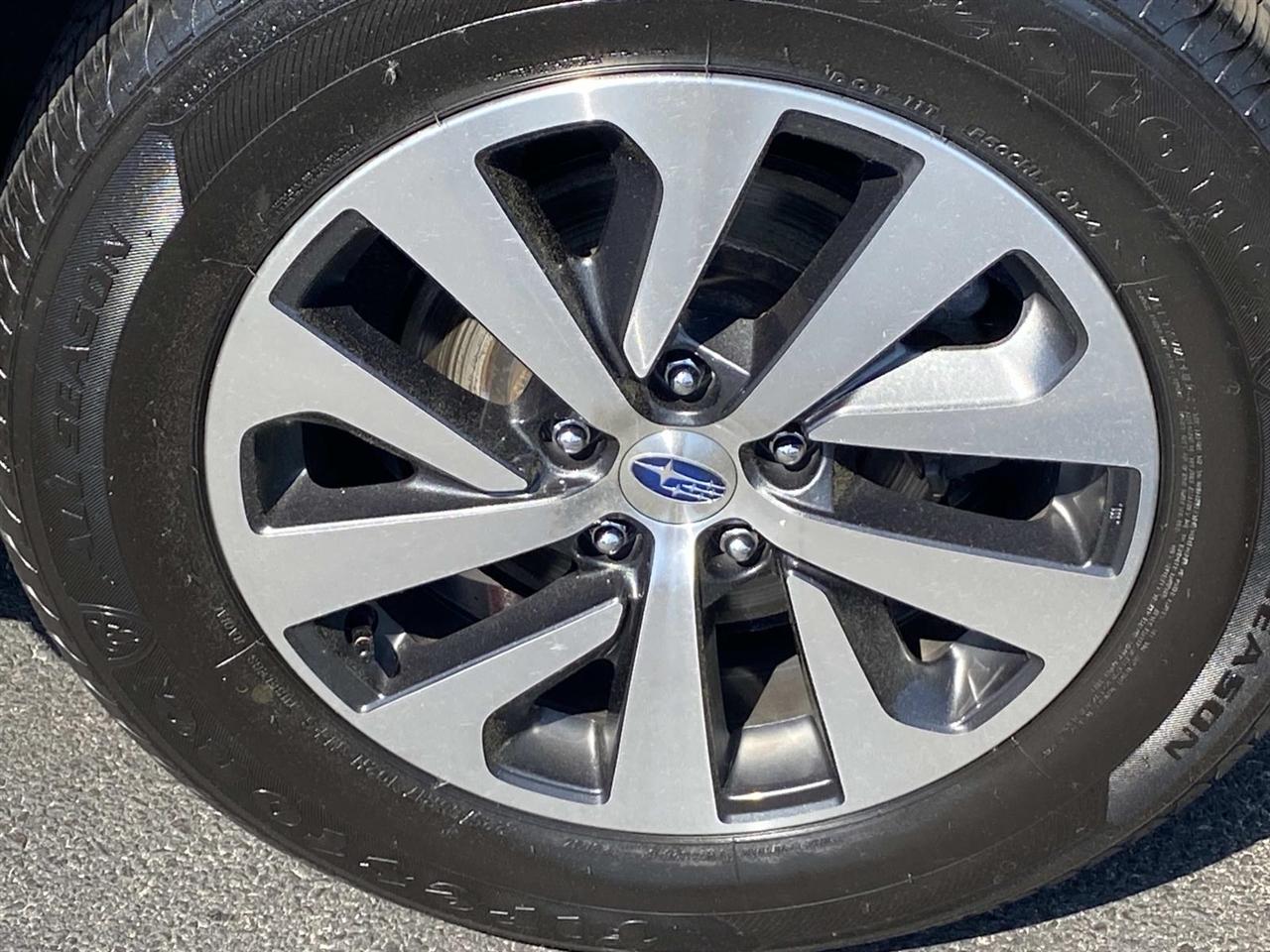 Subaru Outback  2023