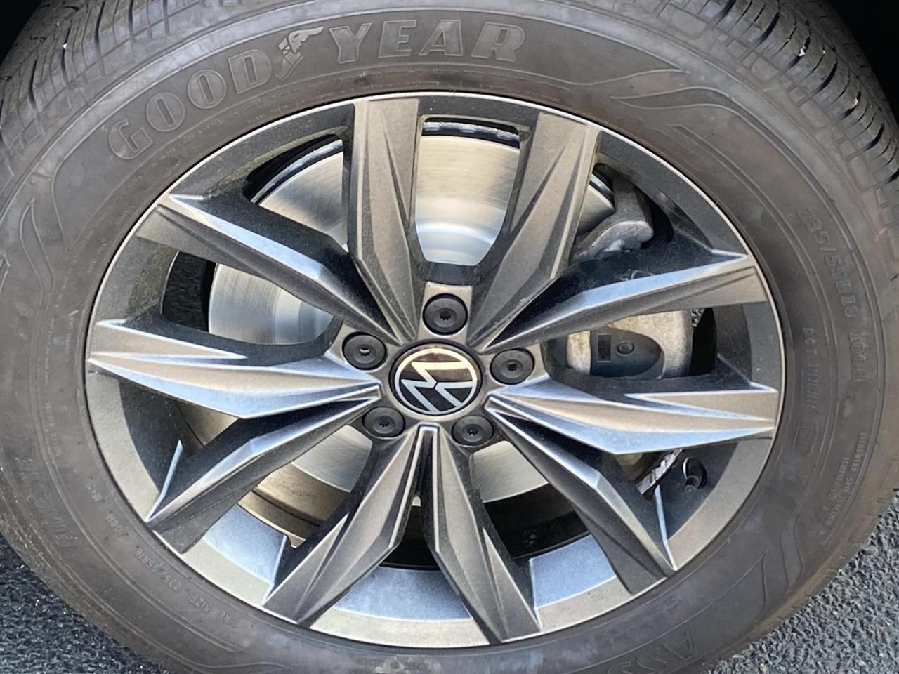 Volkswagen Tiguan  2022
