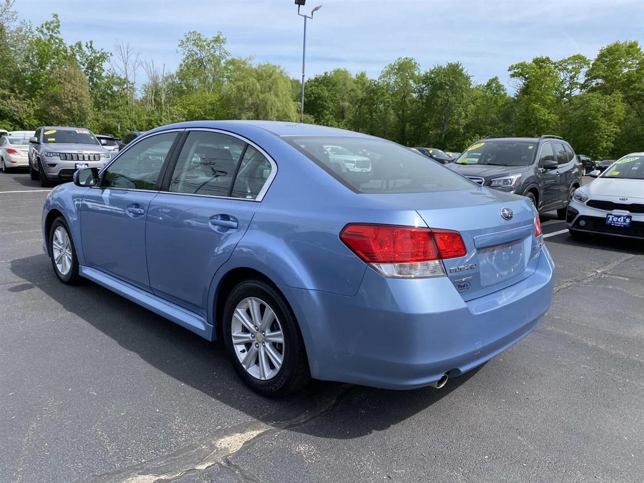 Subaru Legacy  2012
