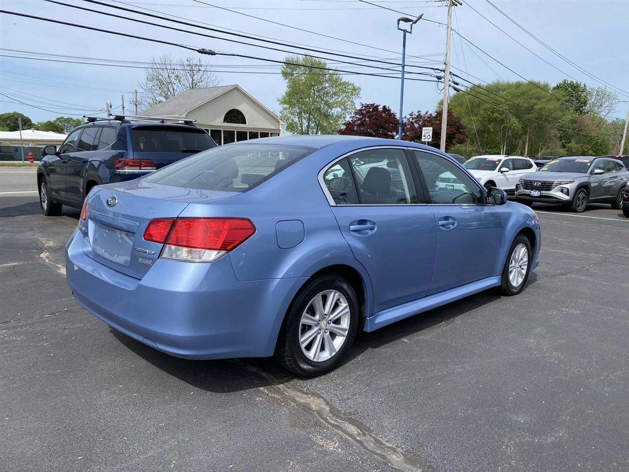 Subaru Legacy  2012