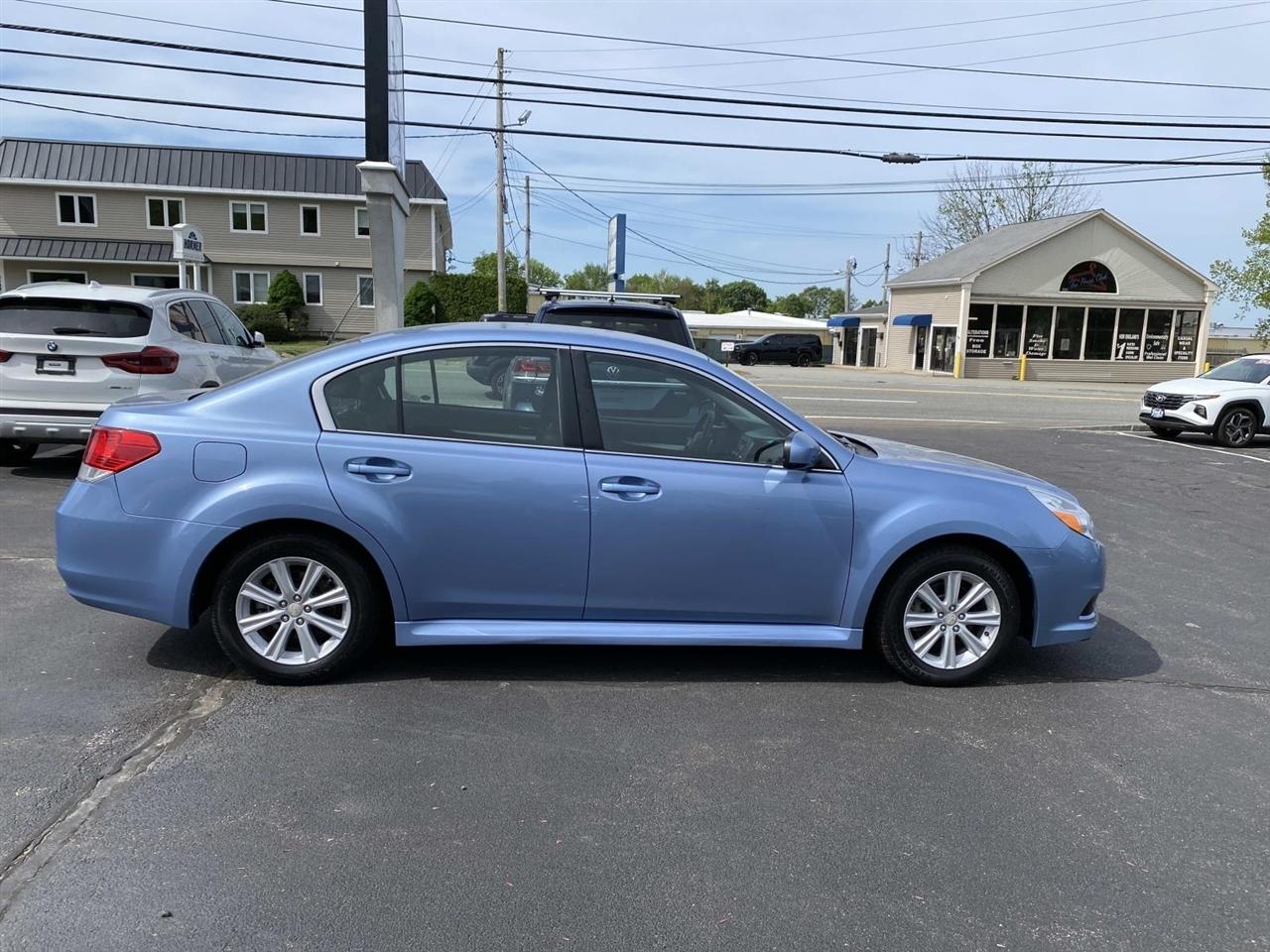 Subaru Legacy  2012