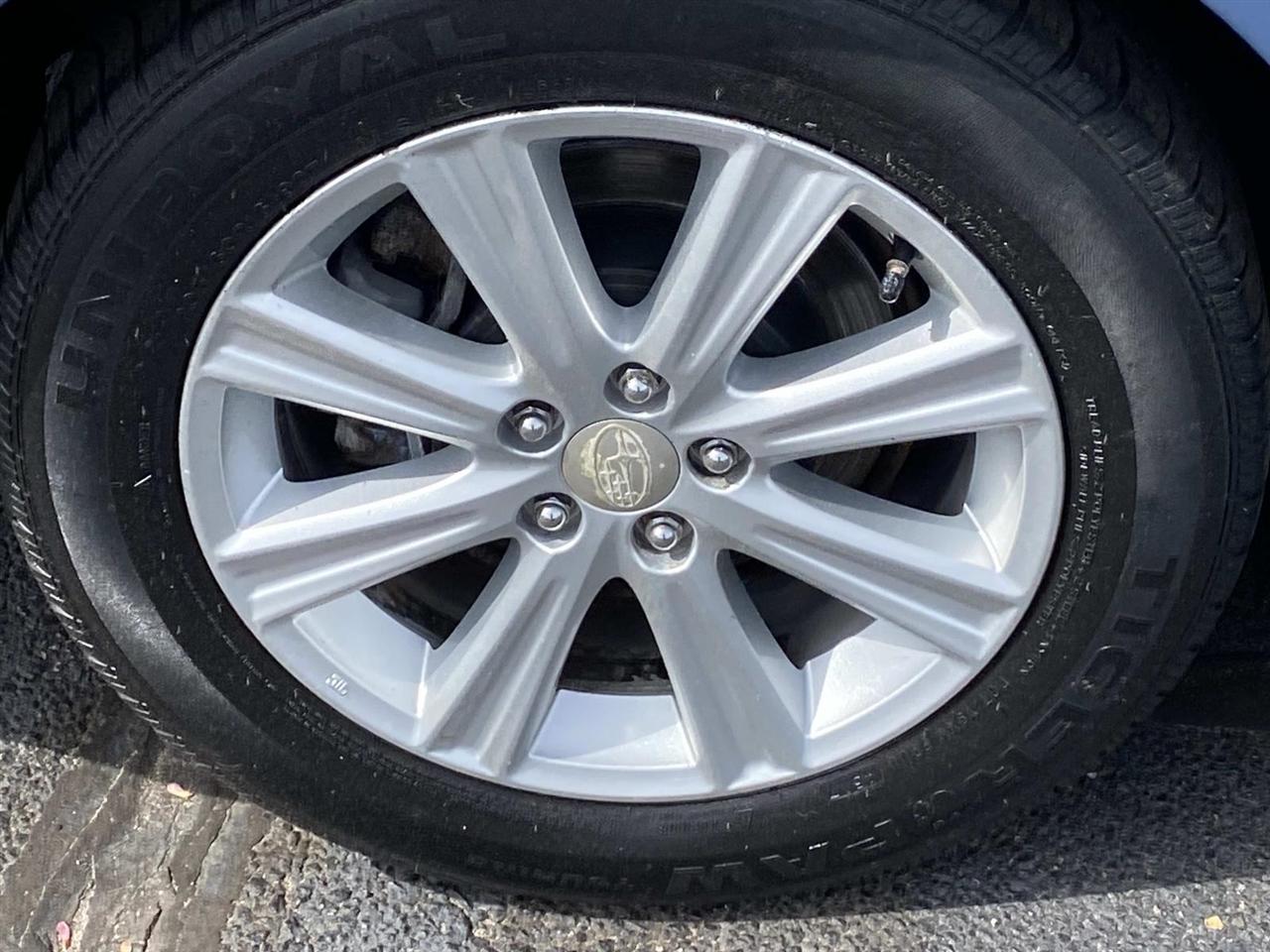 Subaru Legacy  2012