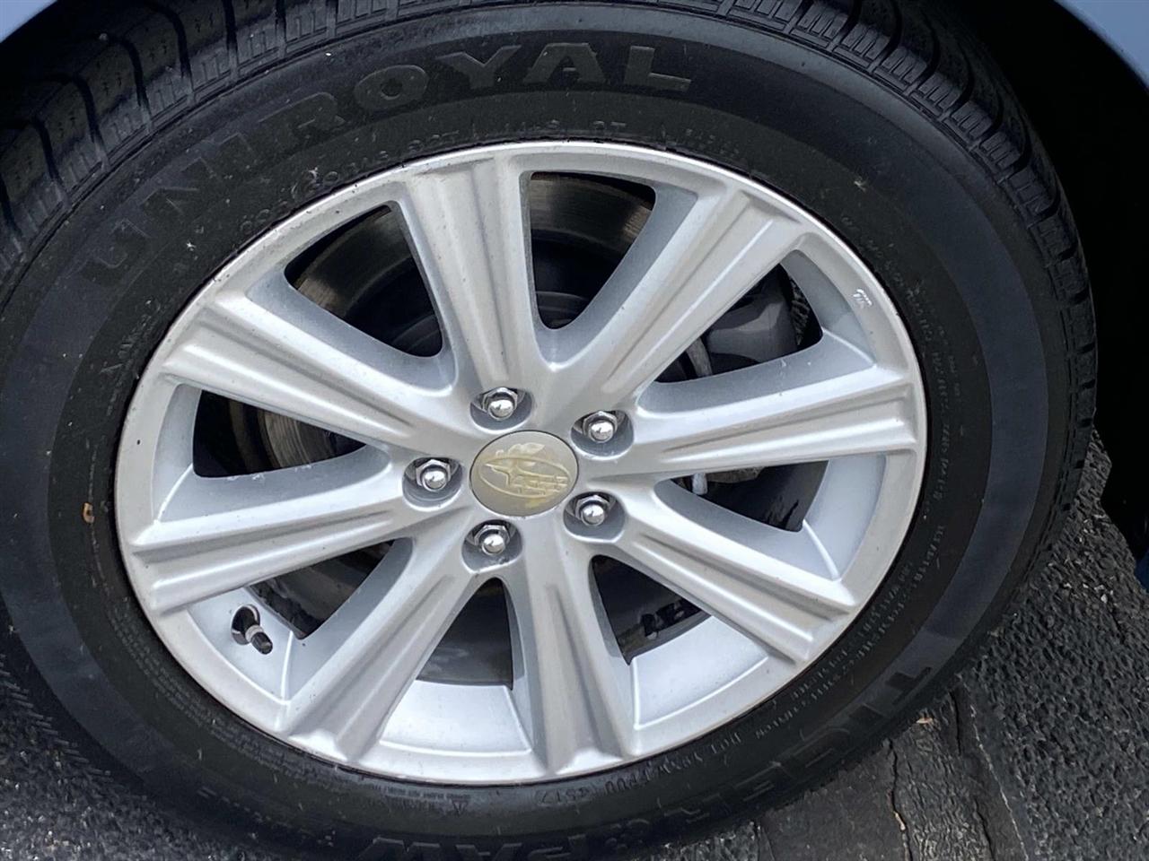 Subaru Legacy  2012