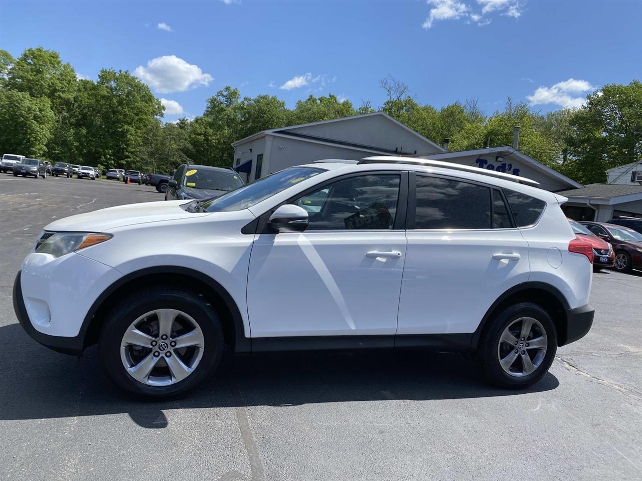 Toyota RAV4  2015
