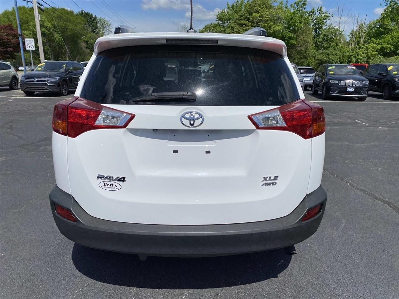 Toyota RAV4  2015