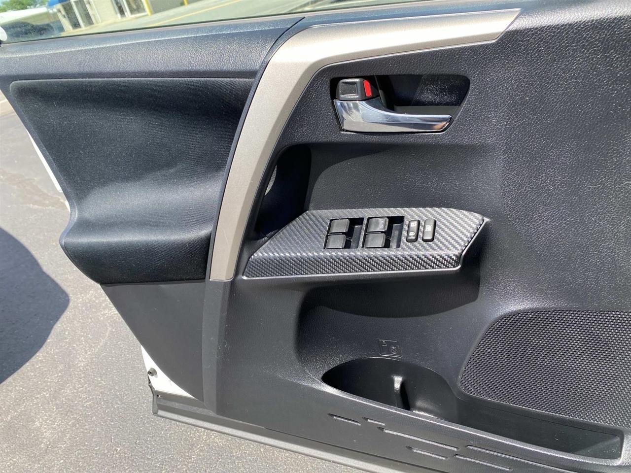 Toyota RAV4  2015