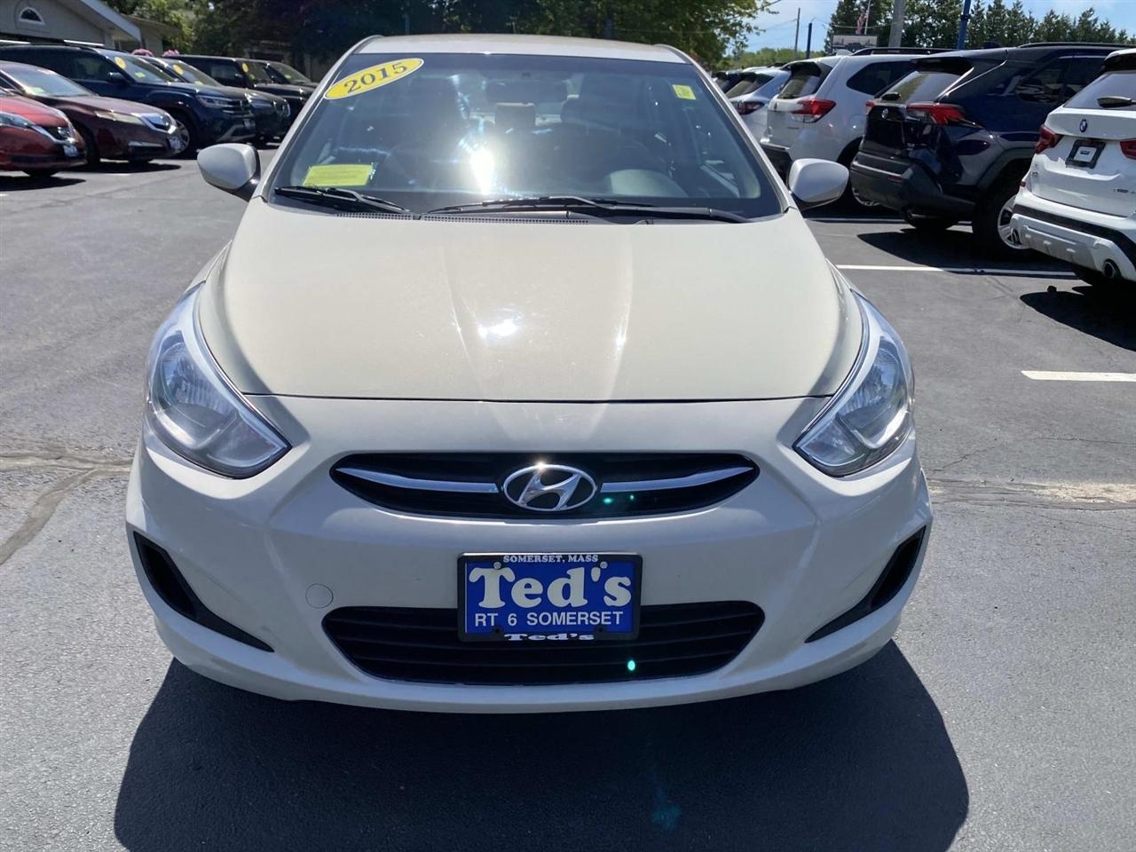 Hyundai Accent  2015