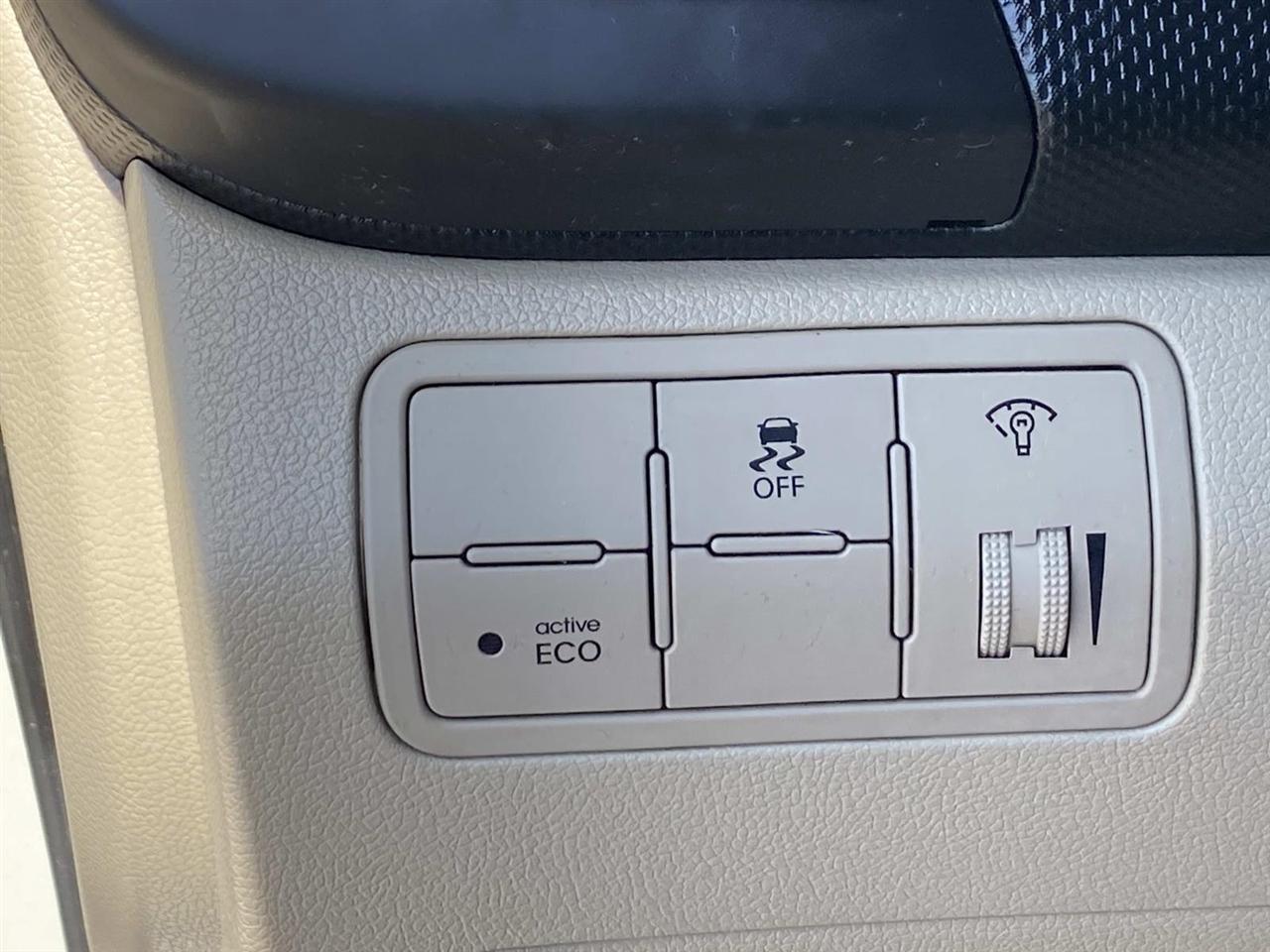 Hyundai Accent  2015