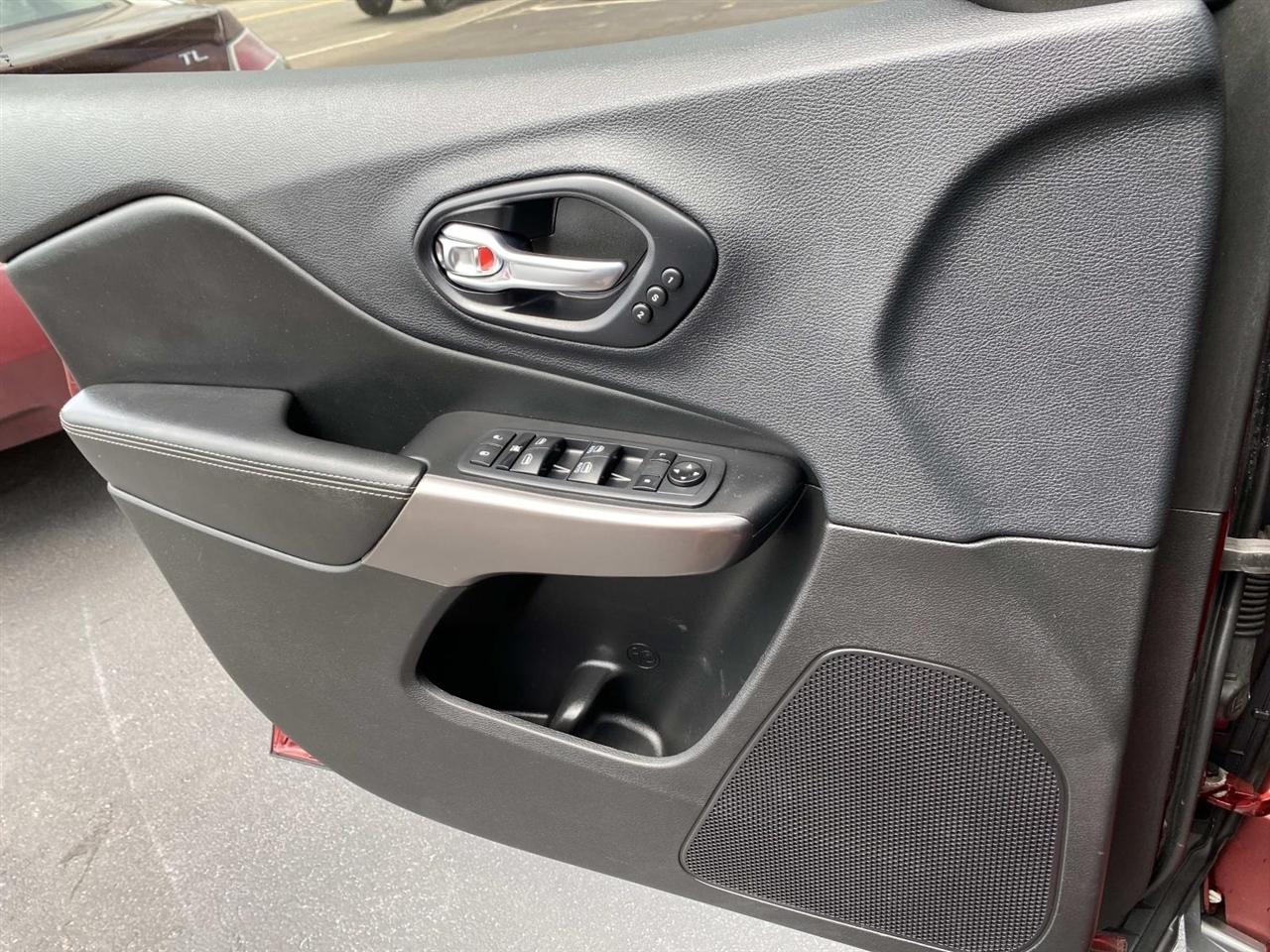 Jeep Cherokee  2019
