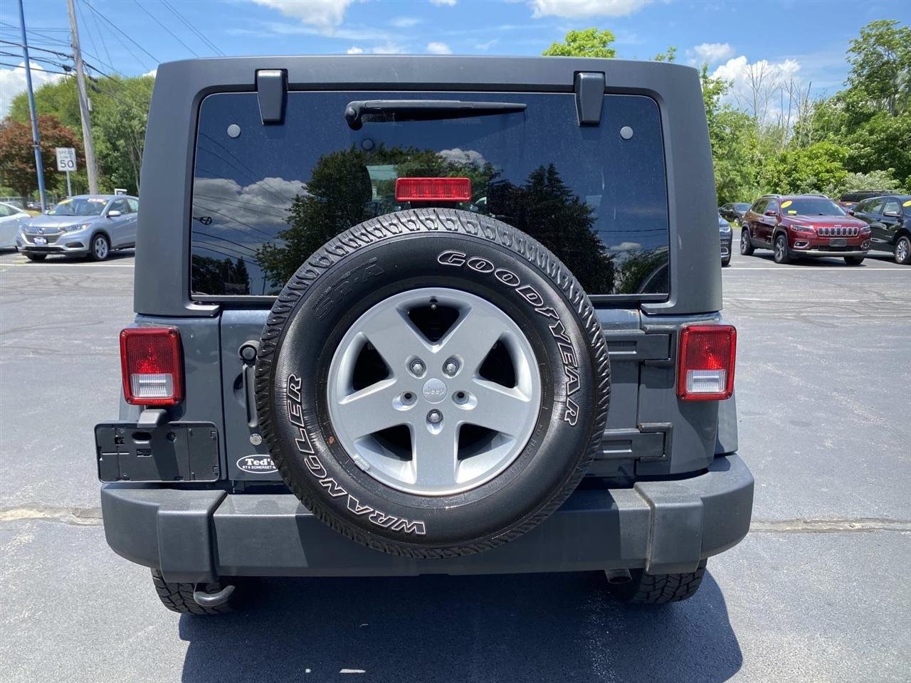 Jeep Wrangler  2016