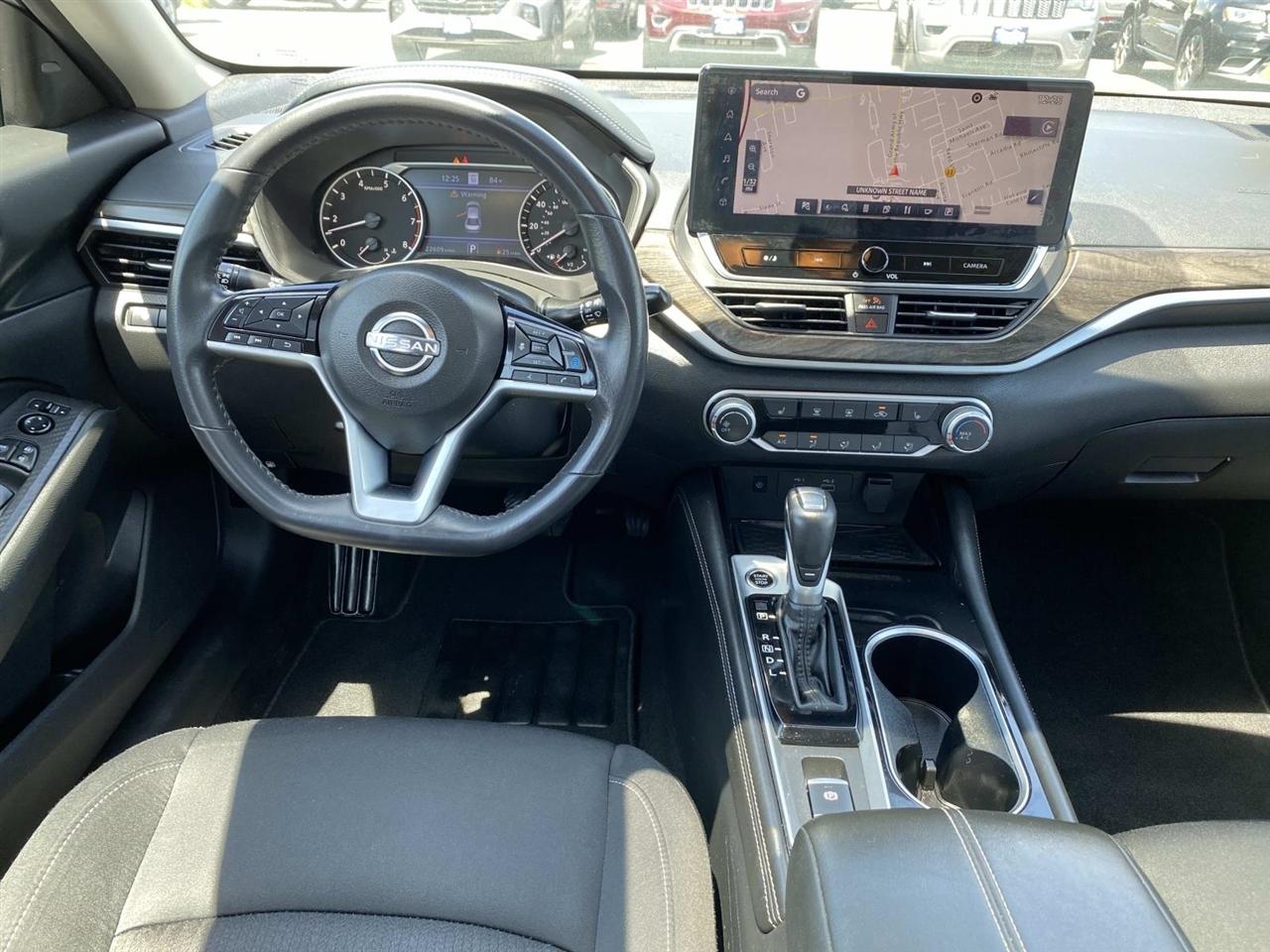 Nissan Altima  2024