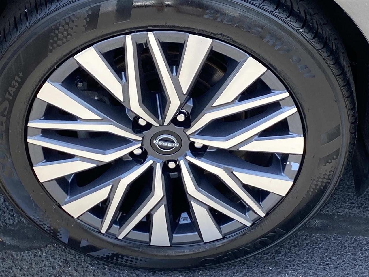 Nissan Altima  2024