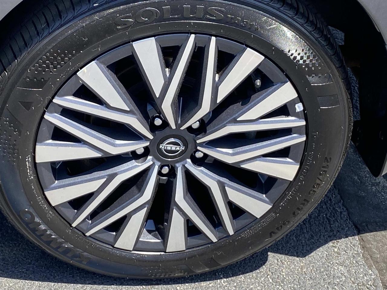 Nissan Altima  2024